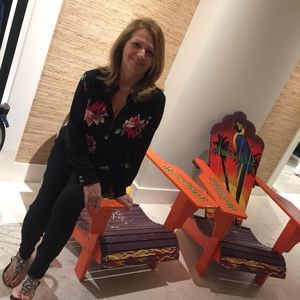 Meet your Posher, Sabina